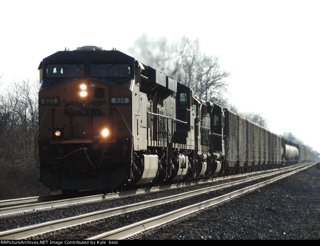 CSX 820 on Q634